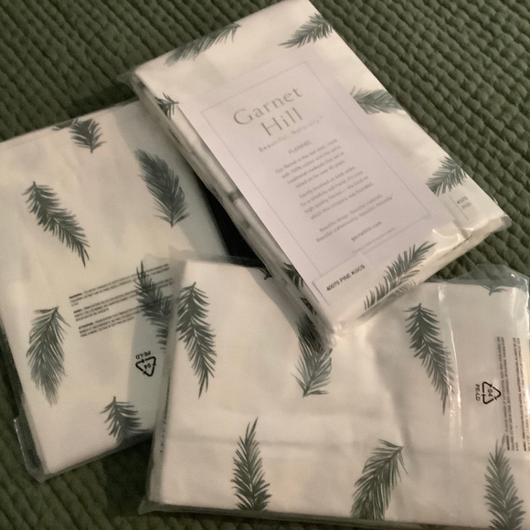 Garnet Hill Three Pine Print Flannel Shams - Picture 1 of 3